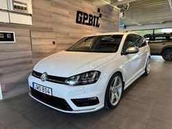 Vit Begagnad 2015 VW Golf VII R-line Kombi | 154 900 kr (Marknadspris)