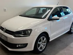 Vit Begagnad 2014 VW Polo Halvkombi | 54 900 kr (Marknadspris)