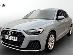 Pilgrå pärleffekt Begagnad 2022 Audi A1 Sportback Proline Halvkombi | 204 000 kr (Marknadspris)