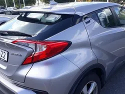 Grå Begagnad 2018 Toyota C-HR Active SUV | 160 000 kr (Lite dyr)