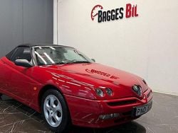 Röd Begagnad 1999 Alfa Romeo Spider Cab | 74 500 kr