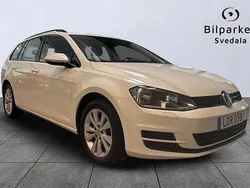 Vit Begagnad 2015 VW Golf VII Kombi | 89 990 kr (Marknadspris)