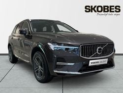 Grå Begagnad 2023 Volvo XC60 Core SUV | 399 900 kr (Bra pris)