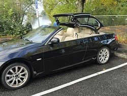 Svart Begagnad 2010 BMW 320 Cabriolet Comfort Edition Cab | 119 000 kr