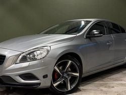 Silver Begagnad 2012 Volvo S60 R-Design Sedan | 89 900 kr (Bra pris)