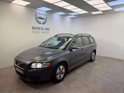 Grå Begagnad 2011 Volvo V50 Momentum Kombi | 49 000 kr (Marknadspris)