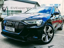 Svart Begagnad 2020 Audi e-tron Advanced SUV | 323 000 kr