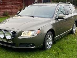 Grön Begagnad 2011 Volvo V70 Momentum Kombi | 75 000 kr (Marknadspris)