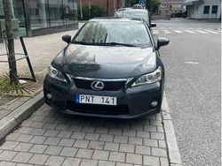 Grå Begagnad 2011 Lexus CT200h Executive Line Halvkombi | 105 000 kr (Marknadspris)