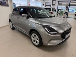Grå Ny 2025 Suzuki Swift Halvkombi | 261 800 kr (Marknadspris)