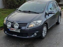 Grå Begagnad 2010 Toyota Auris Plus Halvkombi | 63 000 kr (Bra pris)