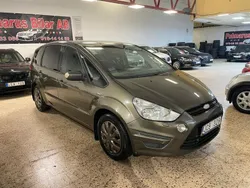 Grå Begagnad 2010 Ford S-MAX Trend Minibuss | 49 900 kr