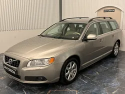 Ljusbrun Begagnad 2010 Volvo V70 Momentum Kombi | 69 900 kr (Marknadspris)