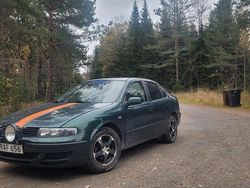 Grön Begagnad 2000 Seat Toledo Sedan | 13 500 kr
