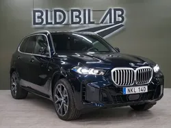 Svart Begagnad 2024 BMW X5 Comfort Edition SUV | 1 139 900 kr