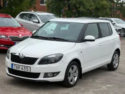 Vit Begagnad 2014 Skoda Fabia Ambiente Halvkombi | 59 500 kr (Marknadspris)