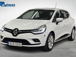 Glaciär vit Begagnad 2018 Renault Clio GrandTour Intens Kombi | 129 800 kr (Lite dyr)