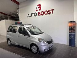 Silver Begagnad 2000 Toyota Yaris Verso Minibuss | 24 900 kr (Marknadspris)