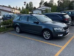 Grå Begagnad 2016 Skoda Octavia Ambition Kombi | 92 000 kr (Bra pris)
