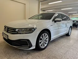Vit Begagnad 2019 VW Passat GTE Kombi | 169 900 kr (Marknadspris)