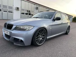 Blå Begagnad 2009 BMW 320 Comfort Edition Kombi | 50 000 kr (Marknadspris)