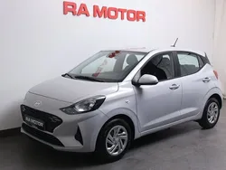 Ny 2025 Hyundai i10 Essential Halvkombi | 179 900 kr (Marknadspris)