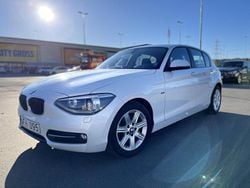 Vit Begagnad 2013 BMW 116 Sport Line Halvkombi | 114 900 kr (Marknadspris)