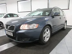 Blå Begagnad 2009 Volvo V50 Momentum Kombi | 54 500 kr (Marknadspris)