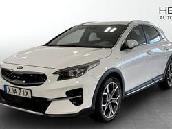 Vit (white) Begagnad 2021 Kia XCeed Advance SUV | 219 900 kr (Marknadspris)