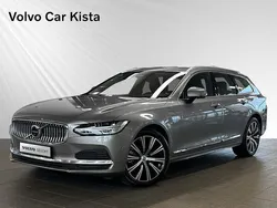 Grå Begagnad 2022 Volvo V90 Inscription Kombi | 469 900 kr (Marknadspris)