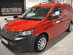 Röd (röd med klarlack) Begagnad 2021 VW Caddy Maxi Minibuss | 169 000 kr (Bra pris)