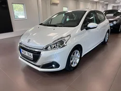 Okänd Begagnad 2015 Peugeot 208 Halvkombi | 99 000 kr (Marknadspris)