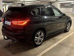 Svart Begagnad 2019 BMW X1 Sport Line SUV | 230 000 kr (Bra pris)