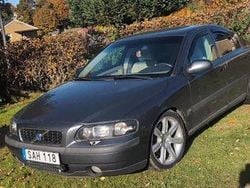 Grå Begagnad 2003 Volvo S60 Business Edition Sedan | 36 000 kr (Marknadspris)