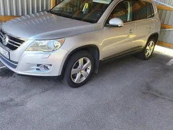 Grå Begagnad 2011 VW Tiguan Sportline SUV | 68 000 kr (Bra pris)