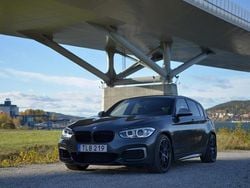 Grå Begagnad 2017 BMW M140 M Sport Halvkombi | 389 000 kr (Superpris)