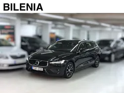 Svart Begagnad 2020 Volvo V60 Momentum Kombi | 209 900 kr (Bra pris)
