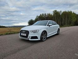 Vit Begagnad 2018 Audi A3 S-Line Sedan | 210 000 kr (Marknadspris)