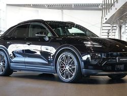 Svart Begagnad 2024 Porsche Macan SUV | 1 129 000 kr (Dyr)