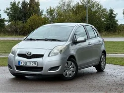 Silver Begagnad 2010 Toyota Yaris Halvkombi | 35 000 kr (Marknadspris)