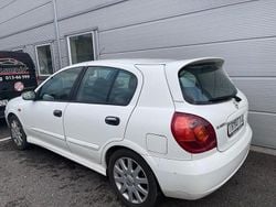 Begagnad 2002 Nissan Almera Halvkombi | 42 000 kr