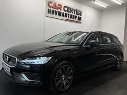 Svart Begagnad 2022 Volvo V60 Kombi | 259 900 kr (Superpris)