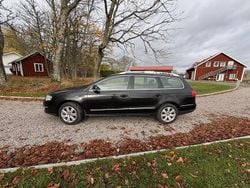 Svart Begagnad 2010 VW Passat Sportline Kombi | 23 000 kr (Bra pris)