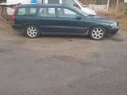 Grön Begagnad 2000 Volvo V70 Kombi | 7 000 kr (Superpris)