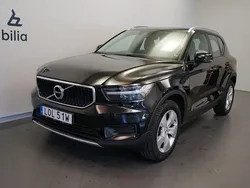 Svart Begagnad 2022 Volvo XC40 Momentum SUV | 249 900 kr (Bra pris)