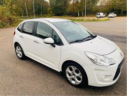 Vit Begagnad 2013 Citroën C3 Halvkombi | 35 900 kr (Marknadspris)