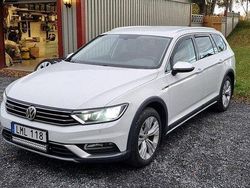 Vit Begagnad 2016 VW Passat Alltrack Kombi | 130 000 kr (Marknadspris)