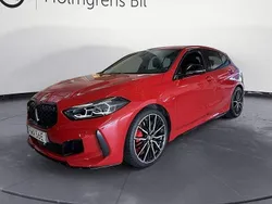 Röd Begagnad 2023 BMW M135 M Sport Halvkombi | 574 800 kr