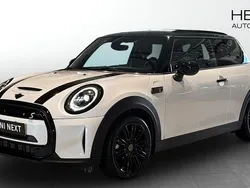 Vit (white) Begagnad 2023 Mini Cooper SE Halvkombi | 228 700 kr (Bra pris)