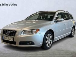 Grå Begagnad 2012 Volvo V70 Kombi | 109 900 kr (Marknadspris)
